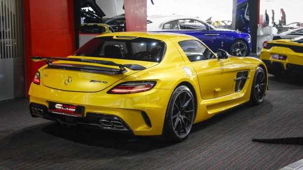 Mercedes-Benz SLS AMG - carbon fiber Black Series rear wing