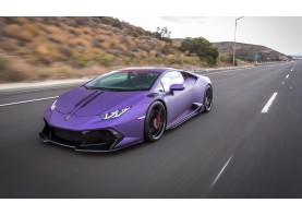 Lamborghini Huracan carbon fibre vented front fenders and rear bumper with diffuser