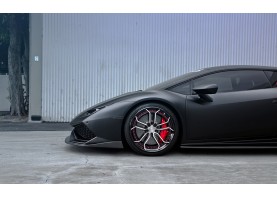 Lamborghini Huracan Carbon Fiber Performance parts package 