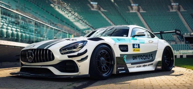 Mercedes Benz AMG GT3 style Wide body kit