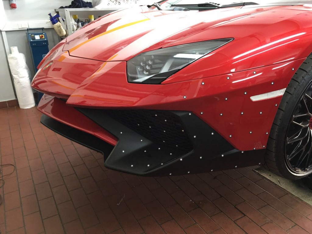 Lamborghini-Aventador-LP750-SV-carbon-body-kit (3)