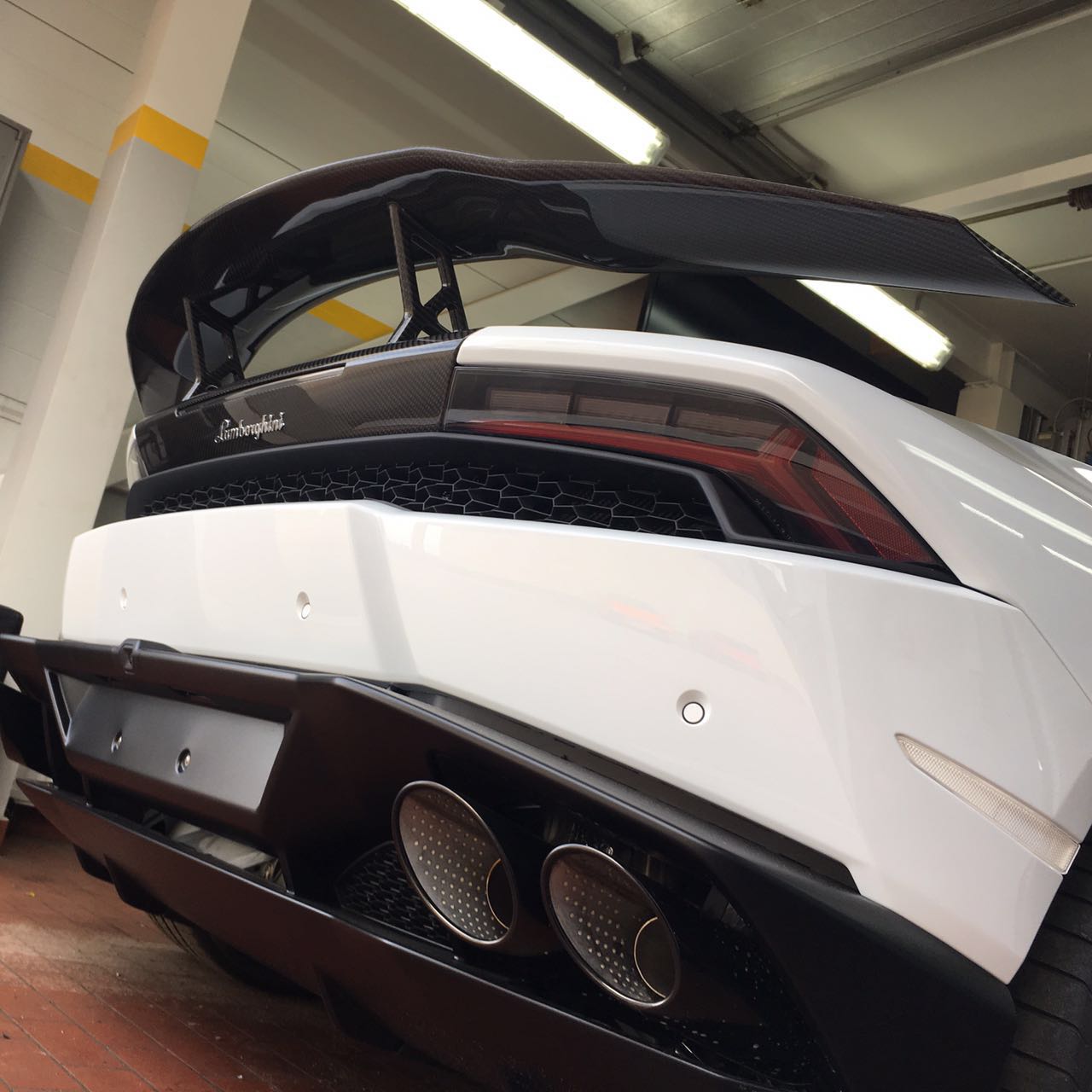 Lamborghini Huracan Carbon fiber High Performance Rear wing