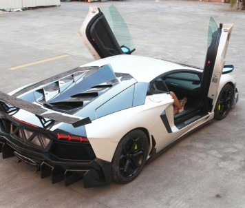 Lamborghini Aventador Carbon Fiber body kit